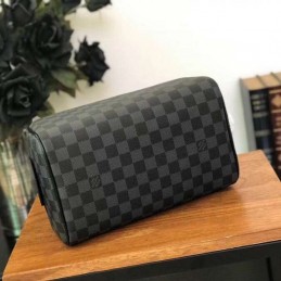 Replica Louis Vuitton Damier Graphite King Size Toiletry Bag