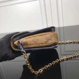Replica Louis Vuitton Navy Blue Textured Chain Metis Pochette