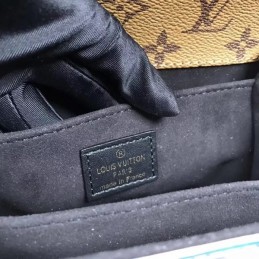 Replica Louis Vuitton Blue Monogram Chain Metis Pochette