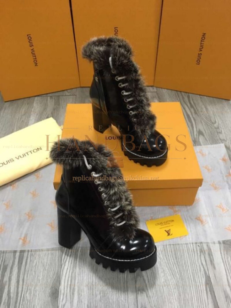 Replica Louis Vuitton Black Star Trail Ankle Boots