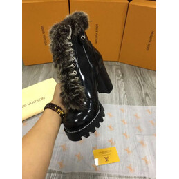 Replica Louis Vuitton Black Star Trail Ankle Boots