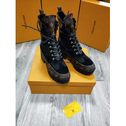 Replica Louis Vuitton Black Laureate Desert Boots