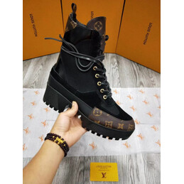 Replica Louis Vuitton Black Laureate Desert Boots