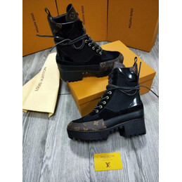 Replica Louis Vuitton Black Laureate Desert Boots