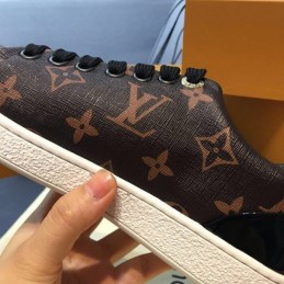 Replica Louis Vuitton Brown Monogram Black Low-Top Sneakers