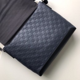 Replica Louis Vuitton Navy Blue Damier District MM