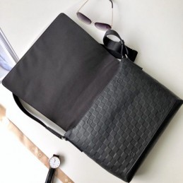 Replica Louis Vuitton Black Damier District MM