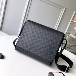 Replica Louis Vuitton Black Damier District PM
