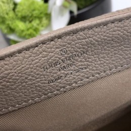 Replica Louis Vuitton Taupe Lockme II
