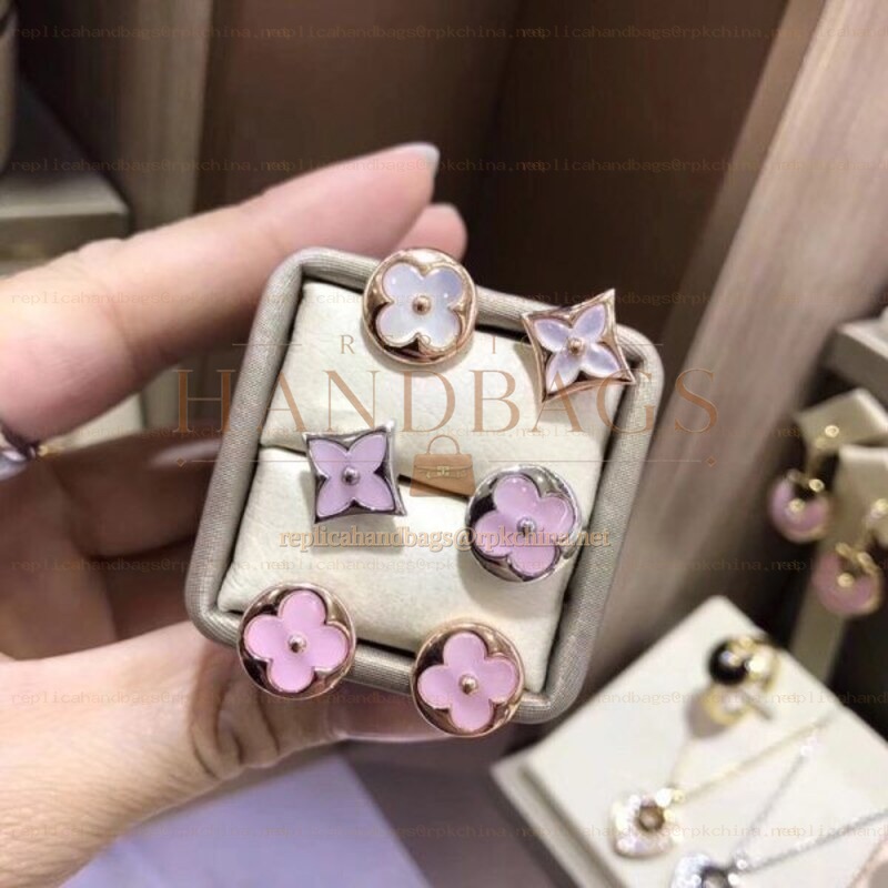 Replica Louis Vuitton Pink Mixed-Shape Monogram Flower Earring Set