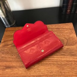 Replica Louis Vuitton Red Eagle Owl Sarah Wallet