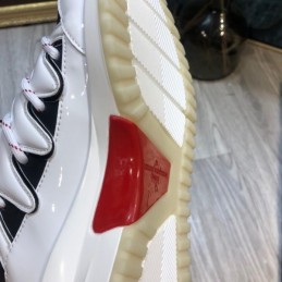 Replica Louis Vuitton White Black Zig Zag Sneakers