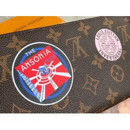 Replica Louis Vuitton Brown Monogram London Patch Zippy Wallet