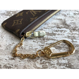 Replica Louis Vuitton Brown Monogram Chain Key Pouch