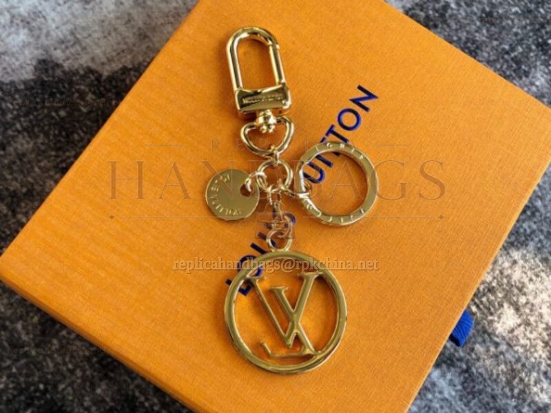 Replica Louis Vuitton Gold Round LV Logo Key Holder Charm