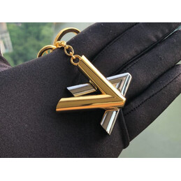 Replica Louis Vuitton Gold LV Initials Solid Flower Key Holder Charm