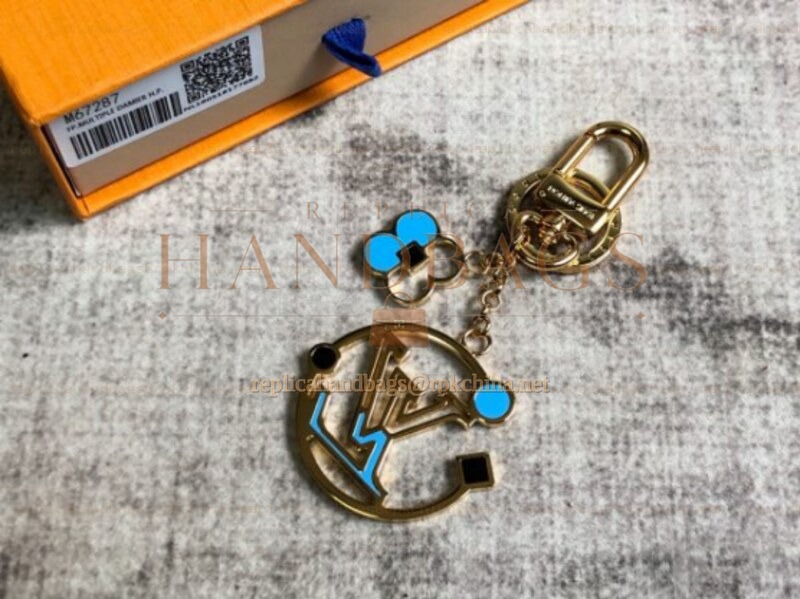 Replica Louis Vuitton Gold Blue Round LV Key Holder Charm