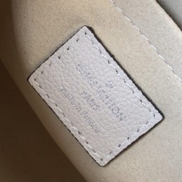 Replica Louis Vuitton White Floral MyLockme BB