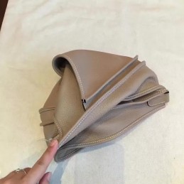 Replica Hermes Taupe Evelyne 29 Bag