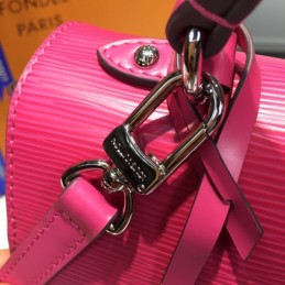 Replica Louis Vuitton Fuchsia Cluny MM