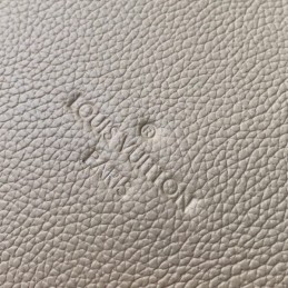 Replica Louis Vuitton Beige Lockmeto