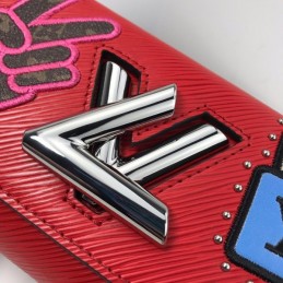Replica Louis Vuitton Red Graphic Twist Chain Wallet