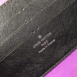 Replica Louis Vuitton Black Studded Twist Chain Wallet