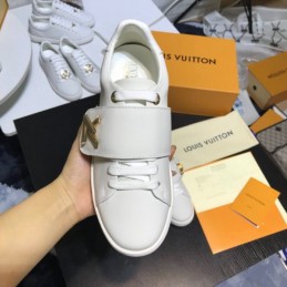Replica Louis Vuitton White Gold Logo Low-Top Sneakers