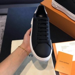 Replica Louis Vuitton Black White Low-Top Sneakers