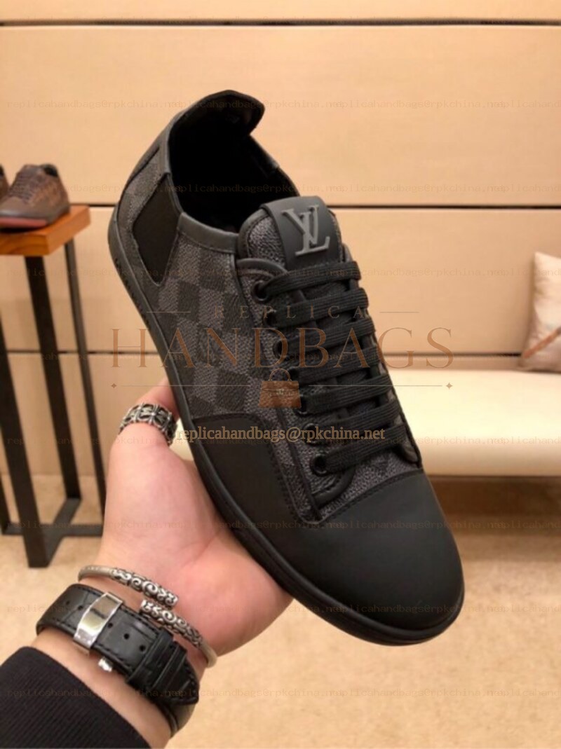 Replica Louis Vuitton Damier Graphite Low Top Sneakers