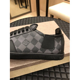 Replica Louis Vuitton Damier Graphite Low Top Sneakers