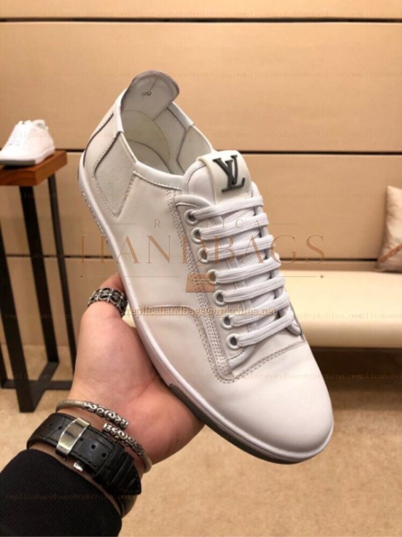 Replica Louis Vuitton White Smooth Leather Low Top Sneakers