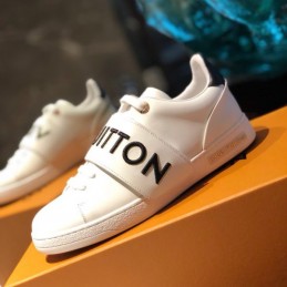 Replica Louis Vuitton White Black Letter Strap Low-Top Sneakers