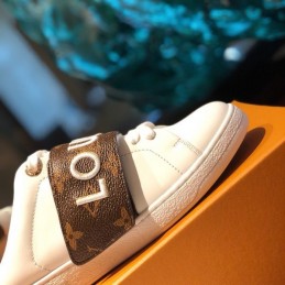 Replica Louis Vuitton White Brown Letter Strap Sneakers