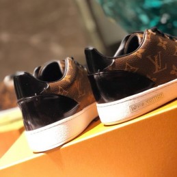Replica Louis Vuitton Brown Monogram Black Low-Top Sneakers - Style 2