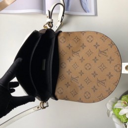 Replica Louis Vuitton White Gray Monogram Chantilly Lock