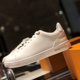 Replica Louis Vuitton White Gold-Tone Logo Sneakers