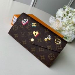 Replica Louis Vuitton Brown Monogram Heart Lock Patch Sarah Wallet