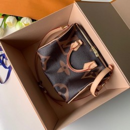 Replica Louis Vuitton Giant Monogram Taupe Speedy 25