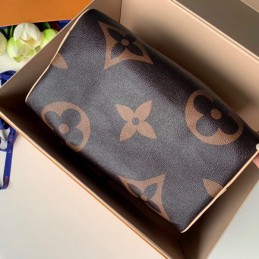 Replica Louis Vuitton Brown Giant Monogram Pale Pink Trim Speedy 30