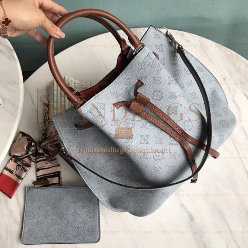 Replica Louis Vuitton Light Gray Giant Monogram Girolata