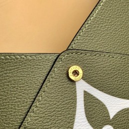 Replica Louis Vuitton Giant Monogram Kirigami Pochette