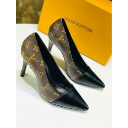 Replica Louis Vuitton Brown Monogram Black Pointed-Toe Pumps