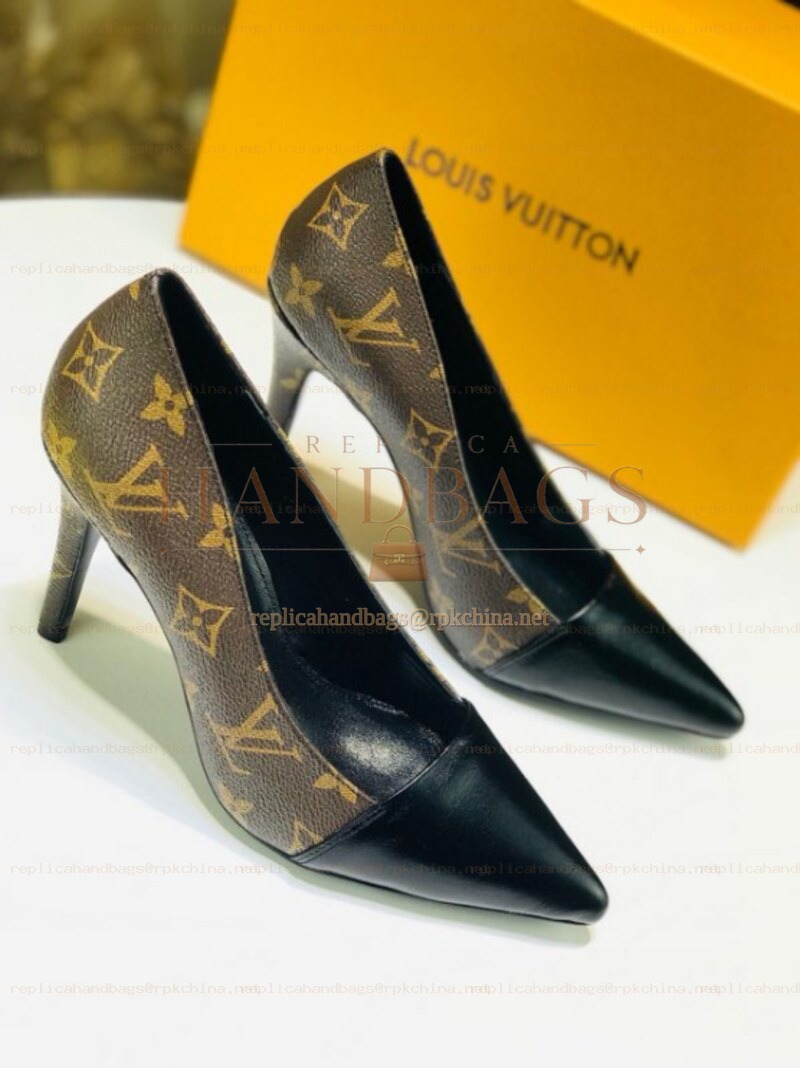 Replica Louis Vuitton Brown Monogram Black Pointed-Toe Pumps