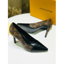 Replica Louis Vuitton Brown Monogram Black Pointed-Toe Pumps