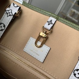 Replica Louis Vuitton White Beige Giant Monogram Onthego GM