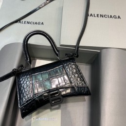 Replica Balenciaga...