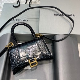 Replica Balenciaga...