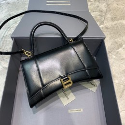 Replica Balenciaga...