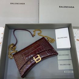 Replica Balenciaga...